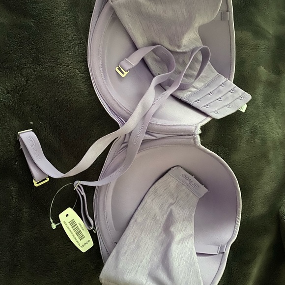 Adore Me Strapless Bra EUC - Picture 5 of 6